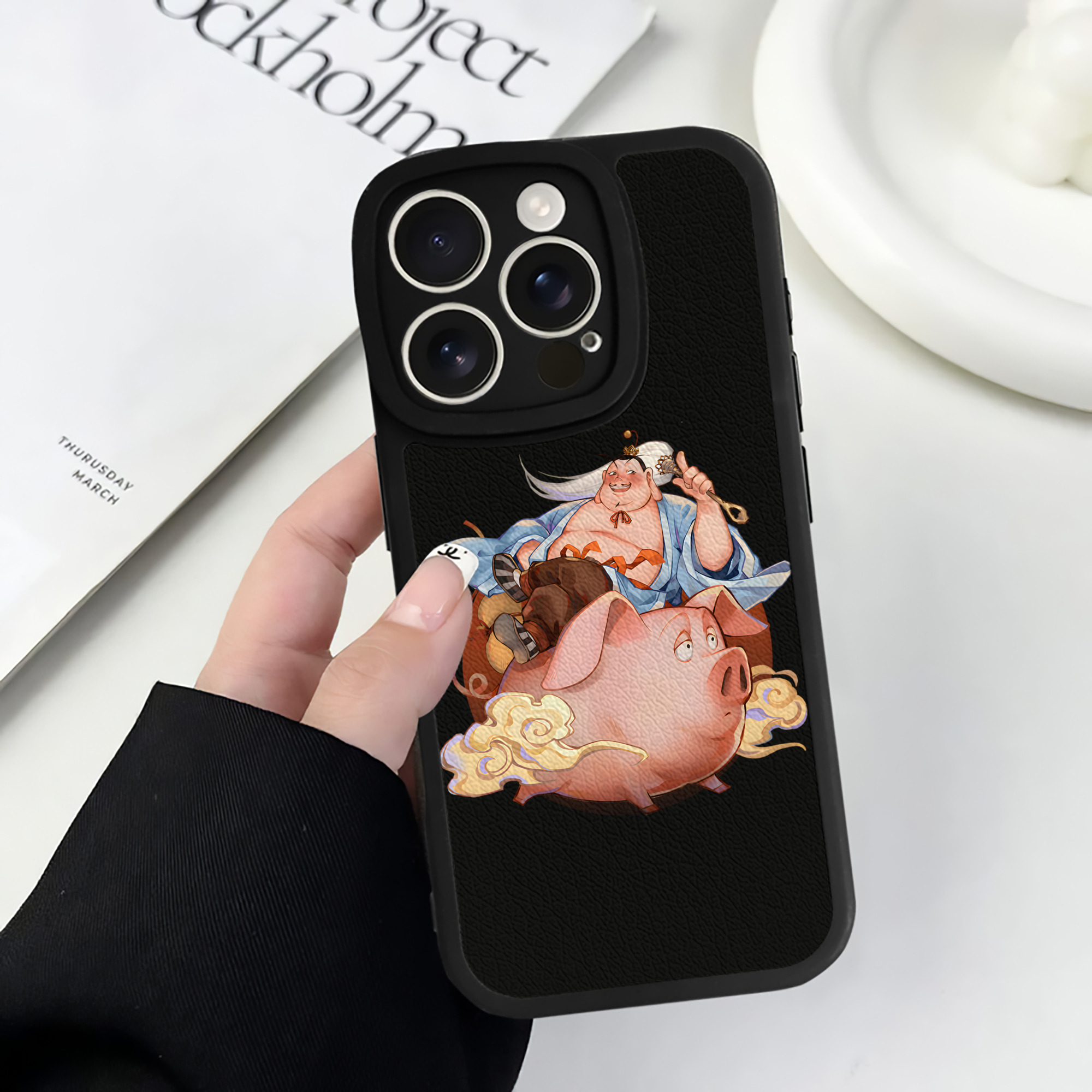 （画像用） Ne Zha 2 ナタ 魔童の大暴れ 【iPhone 16シリーズ対応】シリコンスマホケース（レザー調） 材質：シリコン